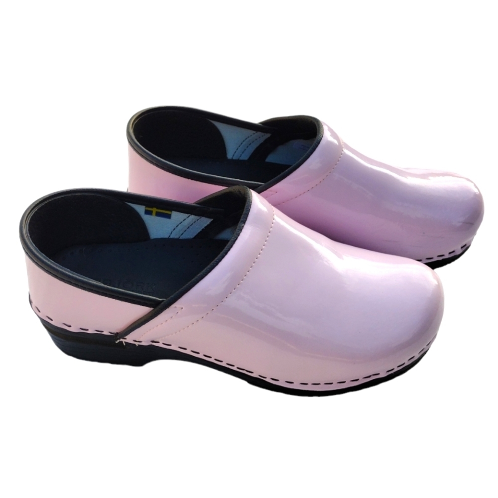 Bjork Pro Elsa Patent Leather Clogs light pink slip on shoes size 40 or 10